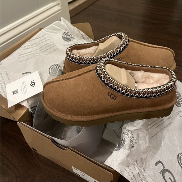 NWB UGG Tasman Slipper Chestnut - Picture 6 of 6